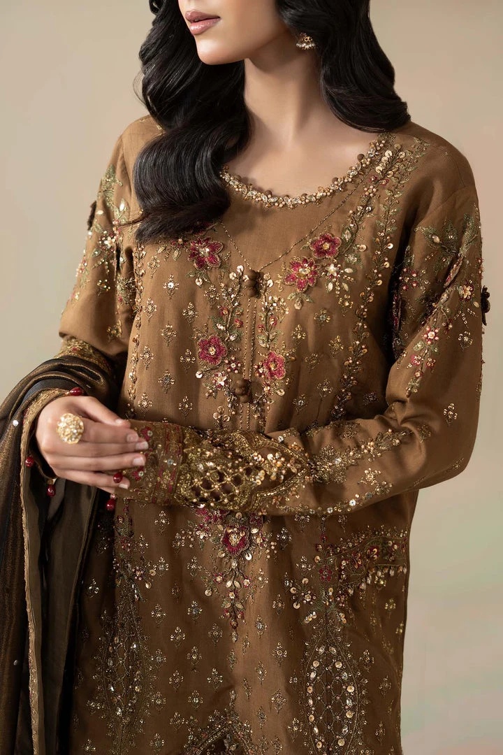 SOIREE D4 pakistani fashion outfit with coordinated formal styling.